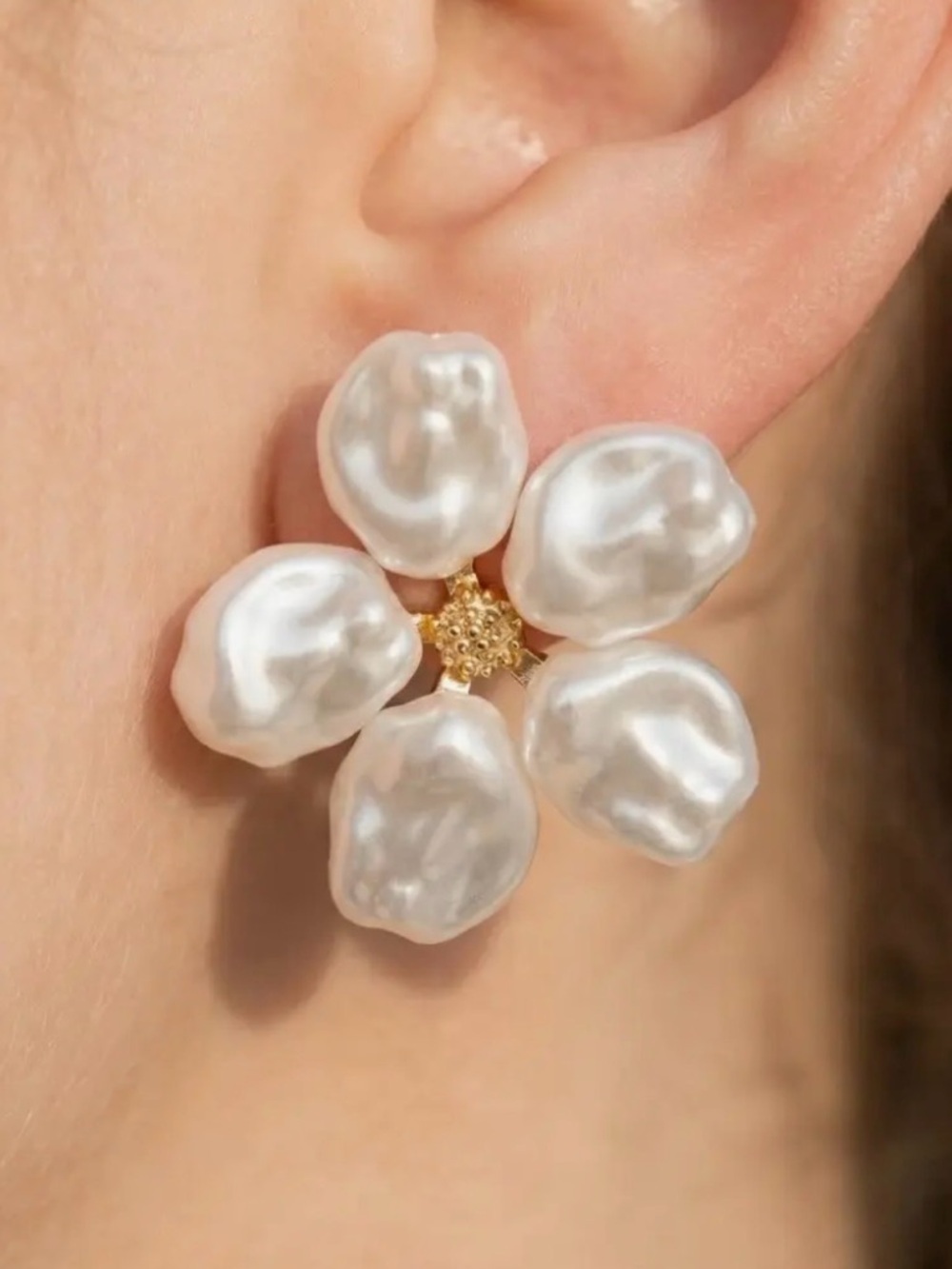 Chunky Pearl Flower Earrings (9716)